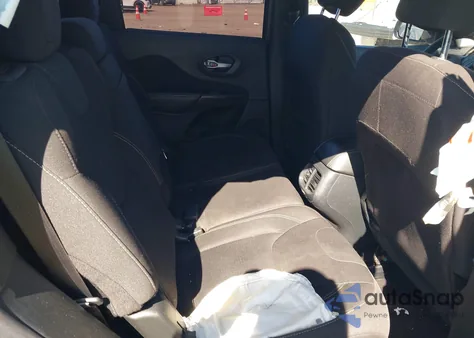 2016 Jeep Cherokee Latitude из США, поврежденный, VIN 1C4PJMCS8GW331285